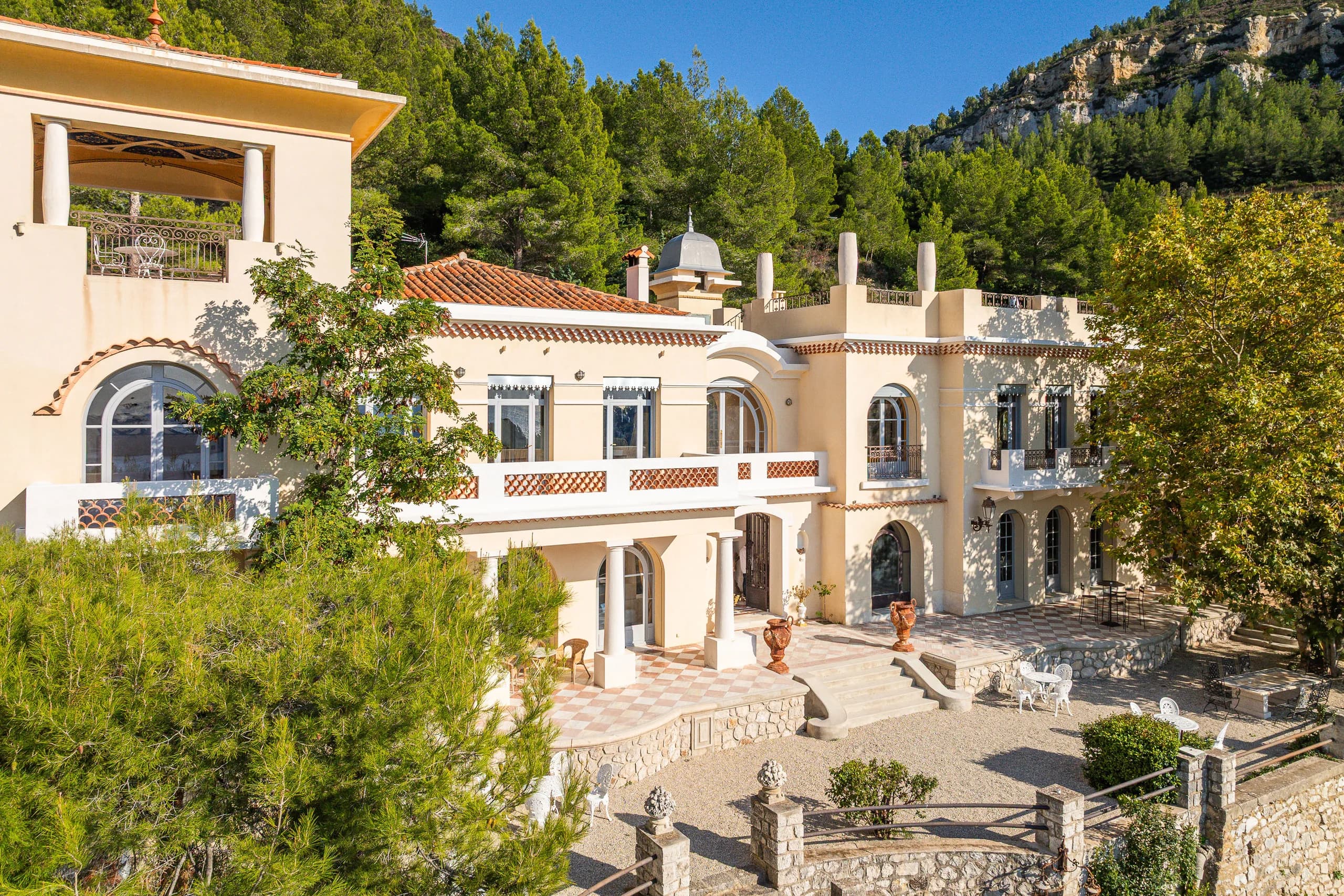 LES HAUTS DE CASSIS